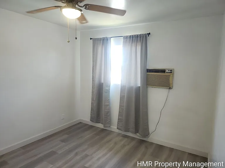 1265 W 4th St — Photo 3