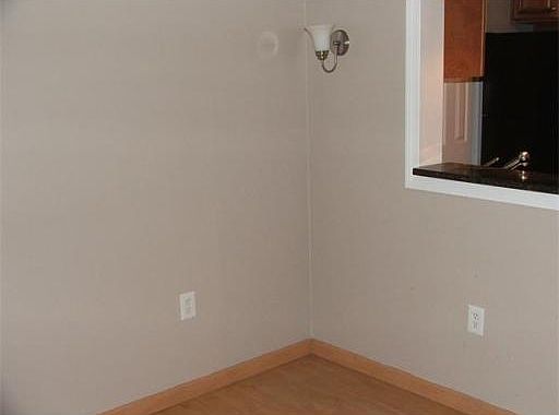 5th image of 46 Greentree Ln APT 32