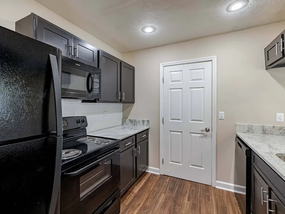 The Bradford at Easton Apartment Homes