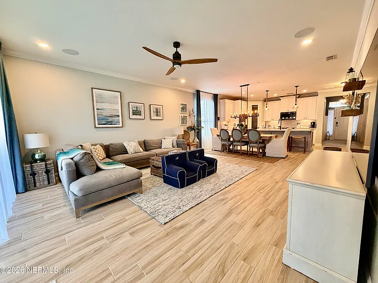 157 Coosaw Ct — Photo 11