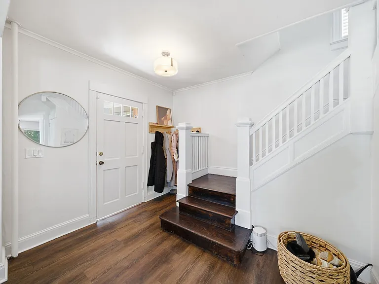 42 Spring Valley Ave — Photo 12