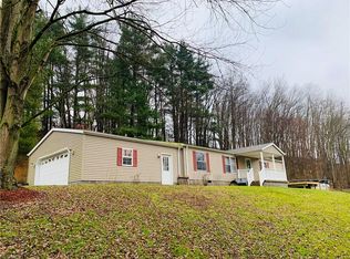 4086 State Route 212 NE, Mineral City, OH 44656