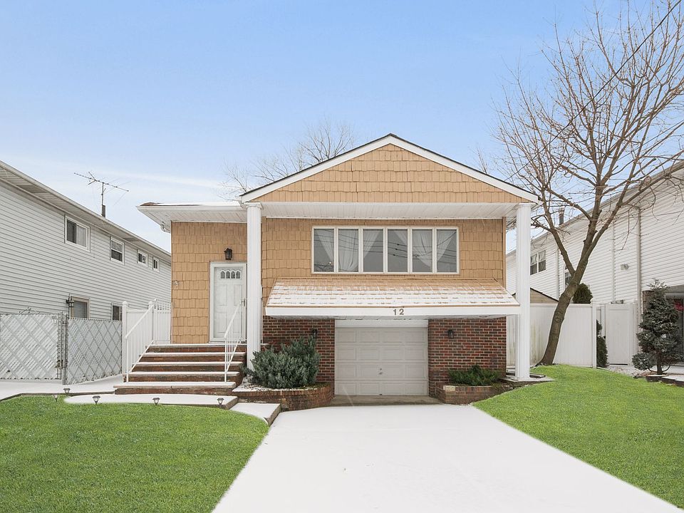 1st image of 12 Brandis Ave