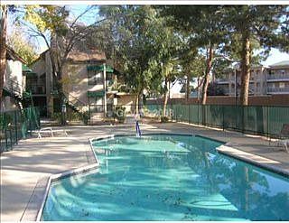 1st image of 520 Elm Dr Unit 201