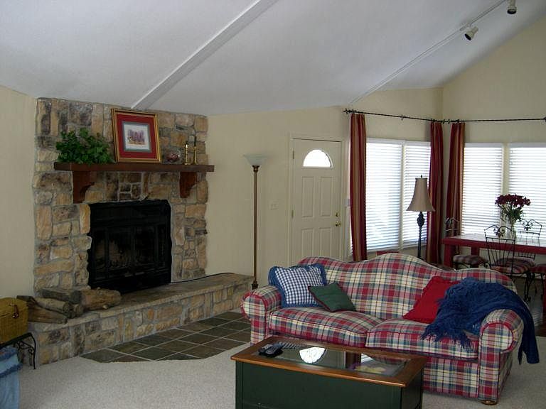 2nd image of 316 Kokonee Road