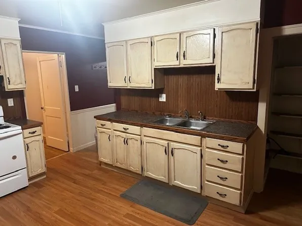 50 Lincoln Ave, Ephrata, PA 17522