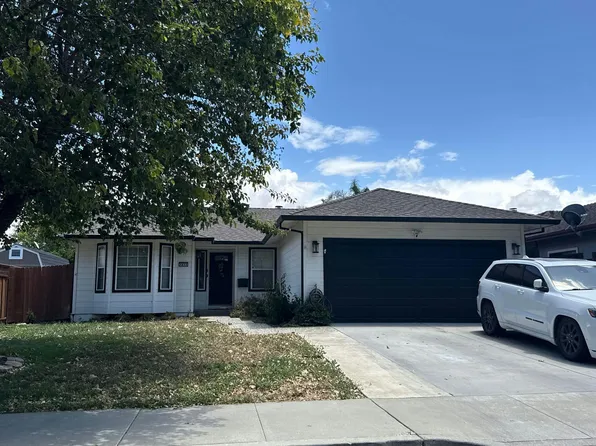1211 Prune St, Hollister, CA 95023