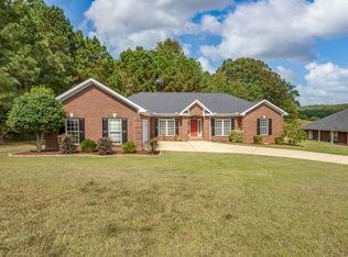 8304 Meadowlake Dr W, Northport, AL 35473