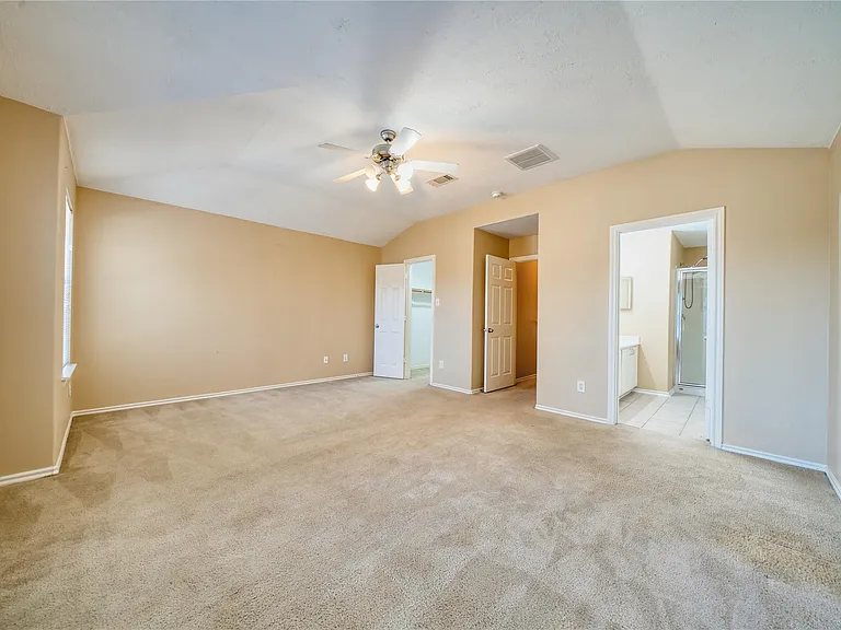 2831 Hackamore Hollow Ln — Photo 28