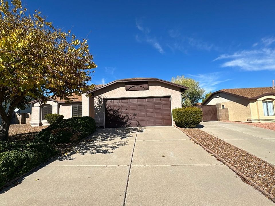 1st image of 2851 Golden Eagle Dr