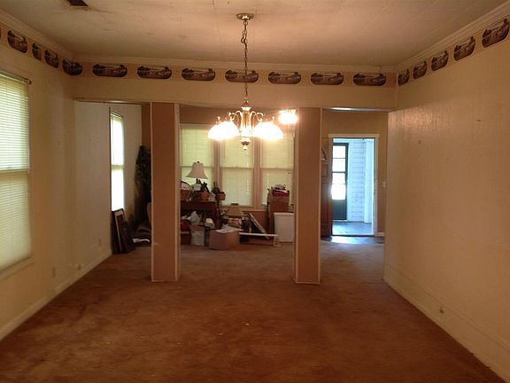 2nd image of 506 Woodland St