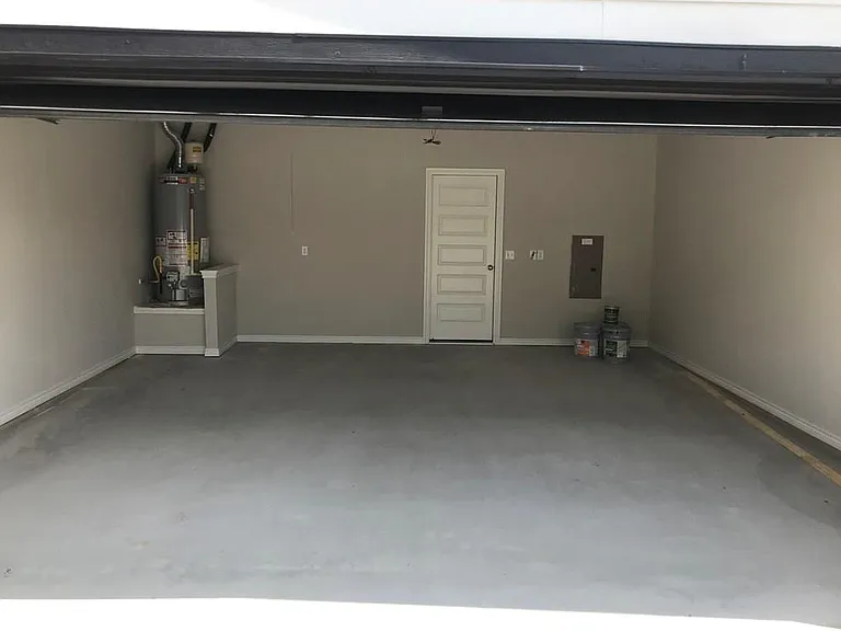 1308 Hazleton Cv — Photo 3