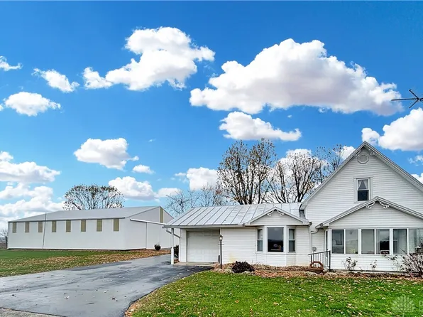 1826 Albright Rd, Arcanum, OH 45304