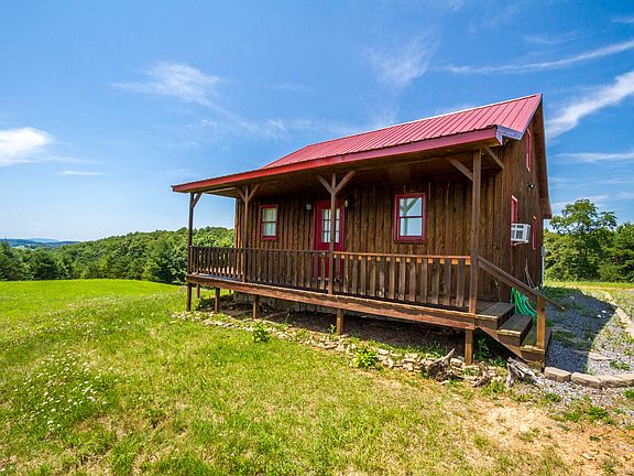2nd image of 1435 White Pine Road