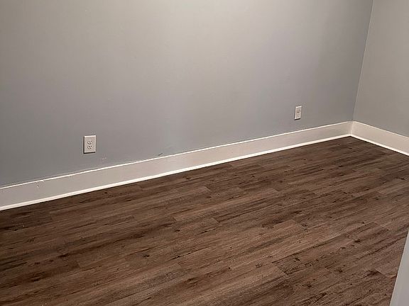 3rd image of 128 Meredith Ave