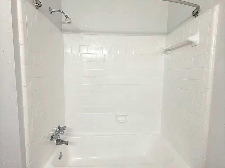 Hunting Ridge Apartments — Photo 7