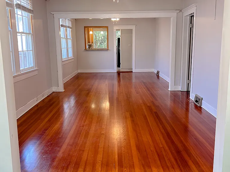 2403 Nashville Ave — Photo 3