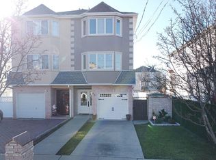 49 Churchill Ave, Staten Island, NY 10309