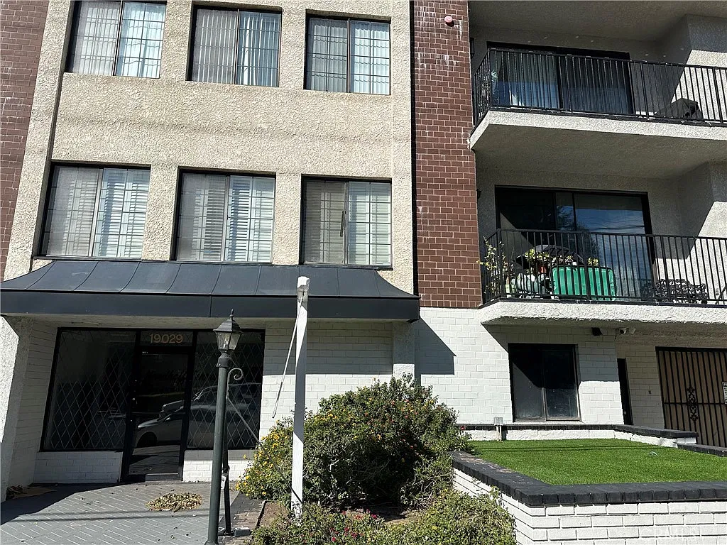 2 bed, 1496 sqft, $3,295 — Photo 1
