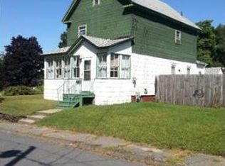 17 Nashawannuck St, Easthampton, MA 01027