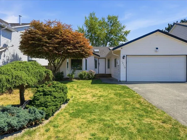 12110 Blossom St, Maple Ridge, BC V2X 9J9
