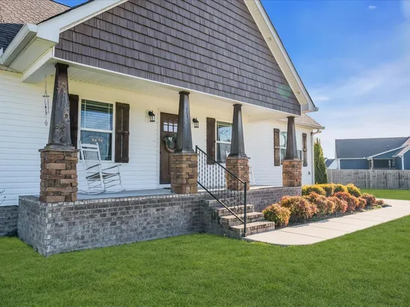 837 Richland Farms Dr, Manchester, TN 37355