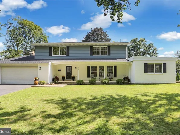 1952 Lincoln Ave, Wyomissing, PA 19610