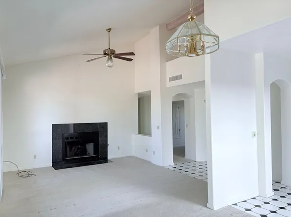 3060 N Willow Creek Dr, Tucson, AZ 85712