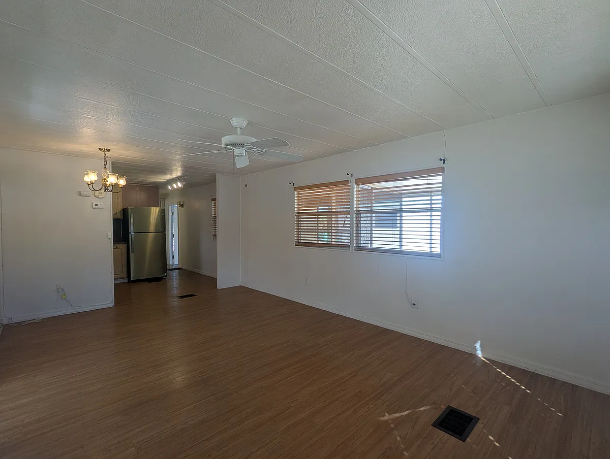 Building Photo - 131 Pioneer Ln #127