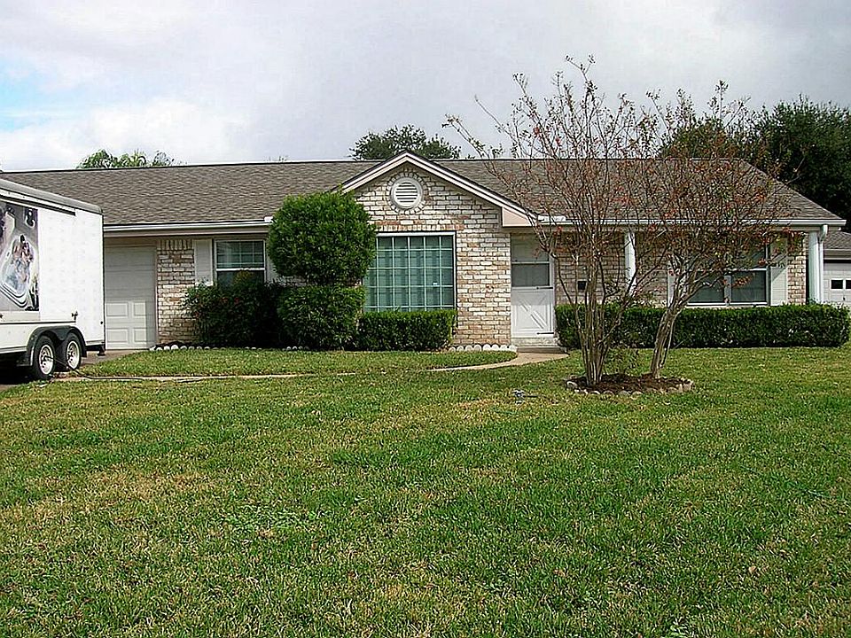 1st image of 2905 Yorkshire Ct
