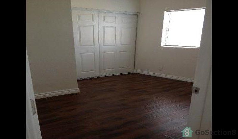 2nd image of 5165 S Normandie Ave APT 2