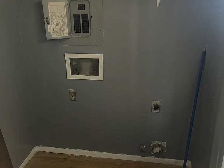 216 N Emerald Loop — Photo 5