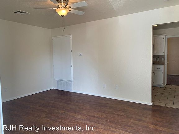 5th image of 1901 E Lindsey St APT 3A