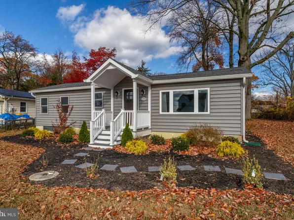 1696 Grandview Rd, Pasadena, MD 21122