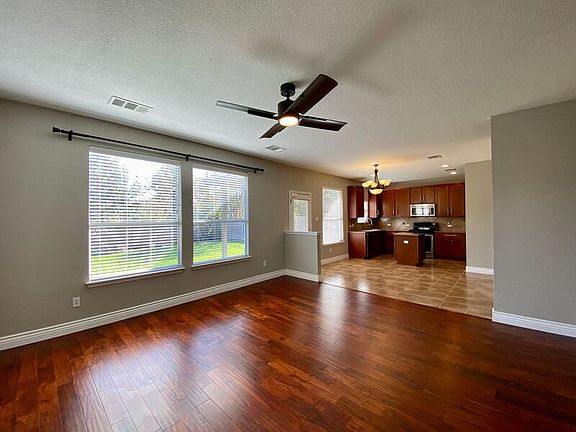 5th image of 14129 Willow Tank Dr