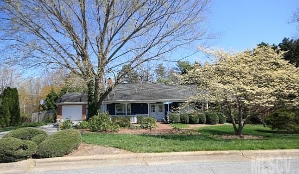 1st image of 1115 Woodbine Pl NE