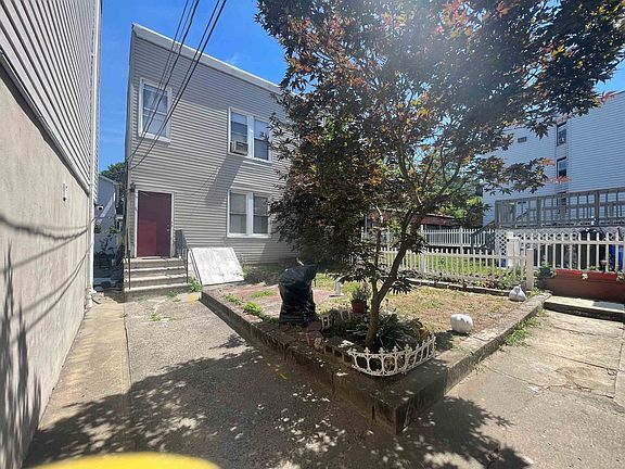 2nd image of 84 Carlton Ave