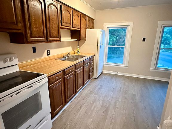 2nd image of 99 Brunswick Ave APT 4