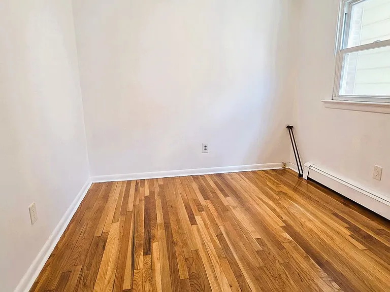 777 Montgomery St #1 — Photo 29