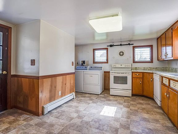 5th image of 58 Pond Ln