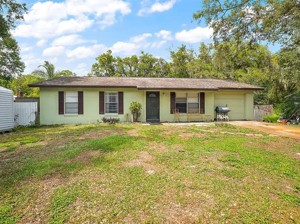 16045 Umatilla Pl, Umatilla, FL 32784