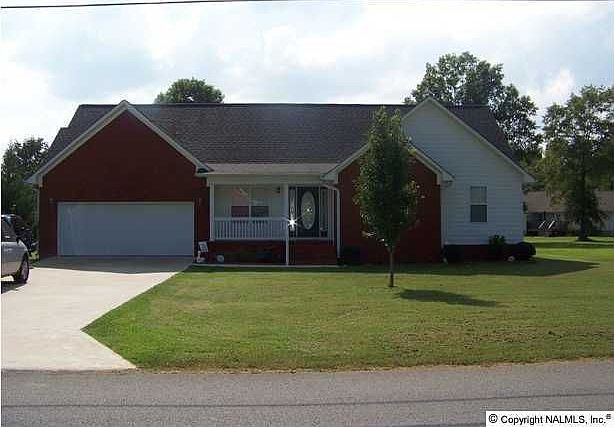 Home for Sale in SCOTTSBORO, AL $156,900