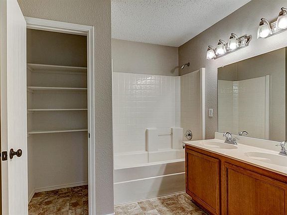 4th image of 5305 Costa Mesa Dr