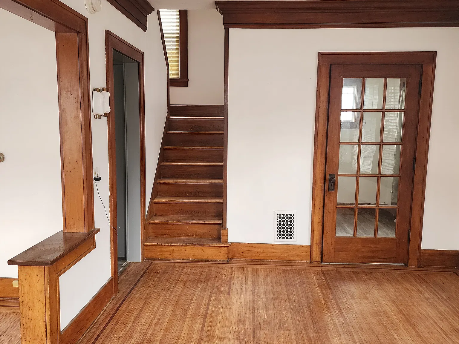 3 bed, 1500 sqft, $1,500 — Photo 2