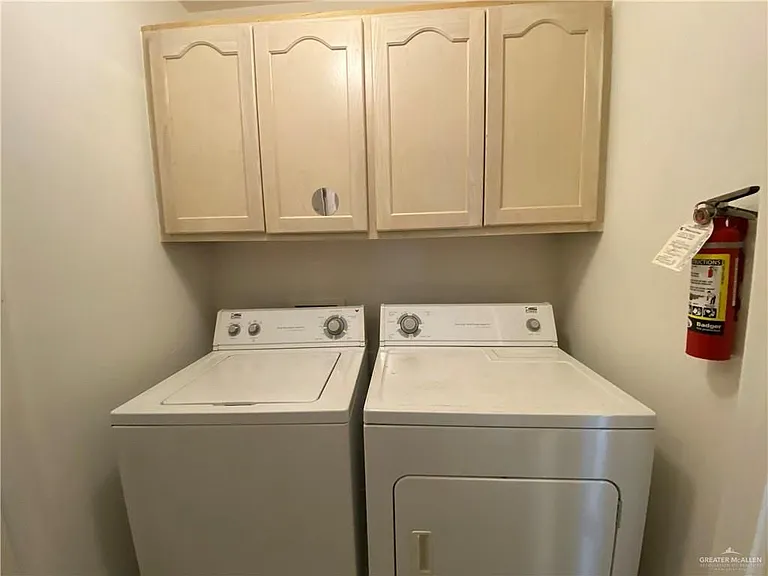 2220 Candlelight Ln #1 — Photo 12