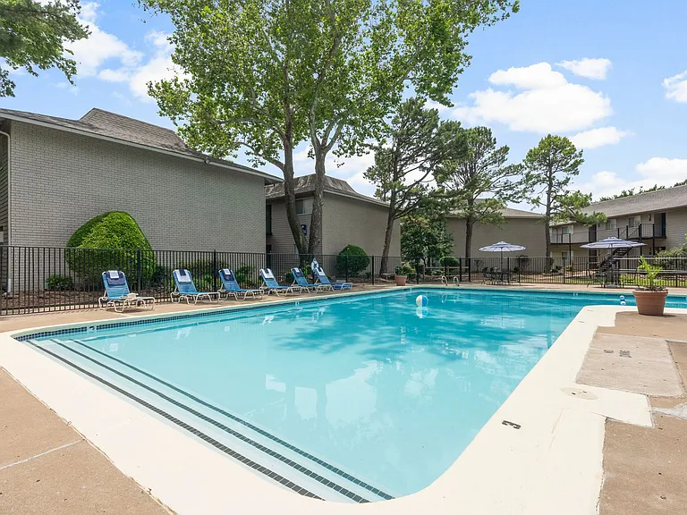 Deerfield Estates - First Months Rent FREE *Select Units Only* — Photo 90