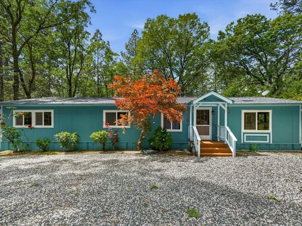 12863 Blue Jay Ct, Grass Valley, CA 95949