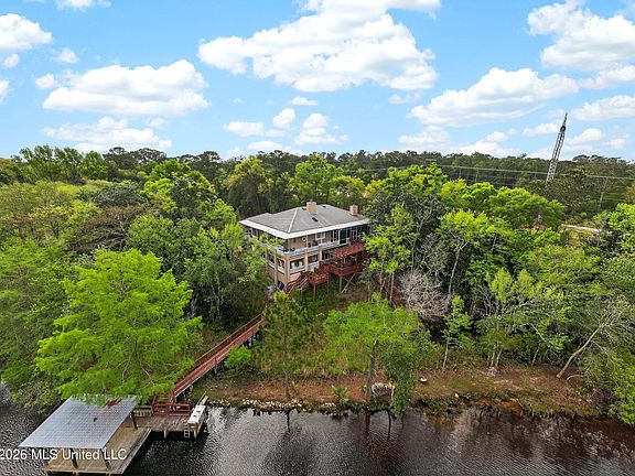 3rd image of 10418 Malahini Pl