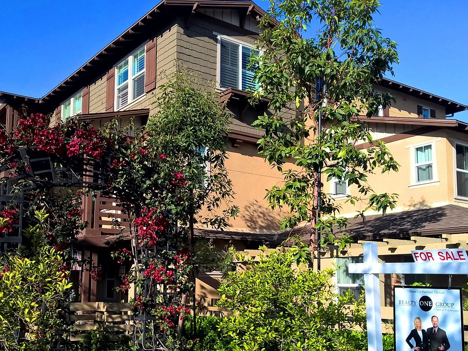 1st image of 361 S Glendora Ave