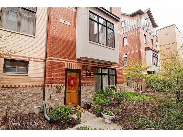 1029 Baldwin Ln photo 1